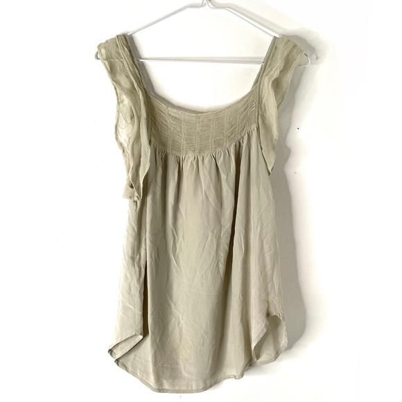 LA made Light Green Silk Ruffled Sleeveless Blouse - Picture 4 of 8